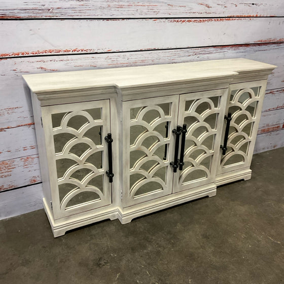 Buffet / Sideboard / Credenza