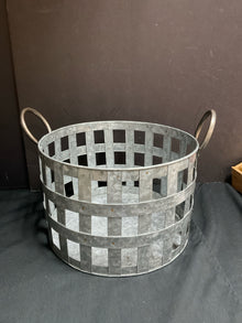  Basket
