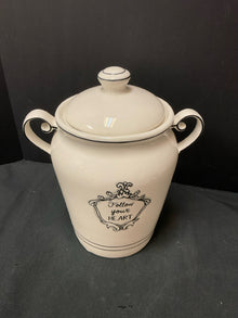  Canister