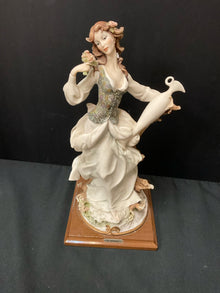 Armani Statue/Figurine/Bust