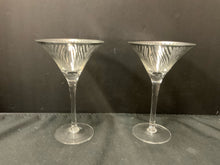  Stemware
