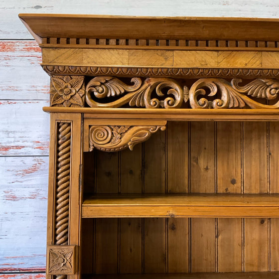 Keen Pine Buffet / Sideboard / Credenza