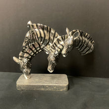  Statue/Figurine/Bust