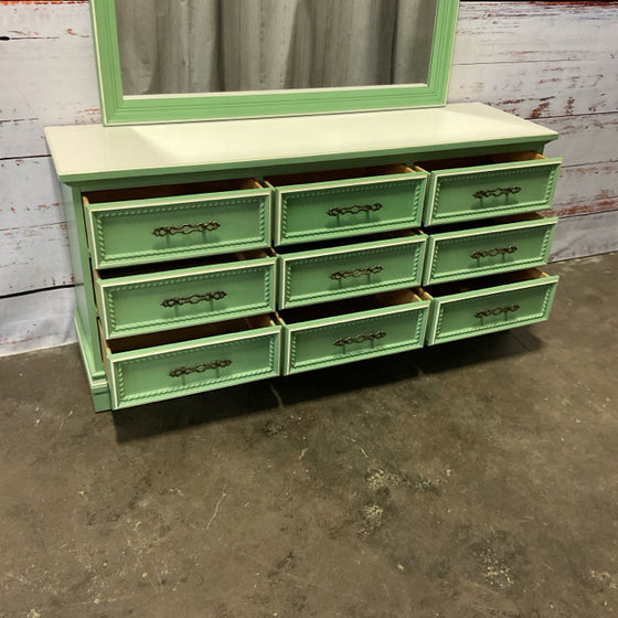 Dresser w/ Mirror