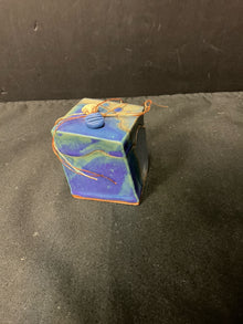  Box