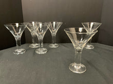  Drinkware