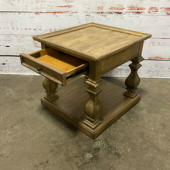 Havertys End Table