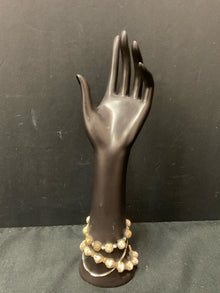  Statue/Figurine/Bust