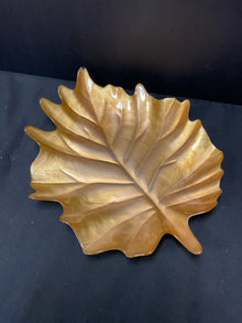  Decorative Plate