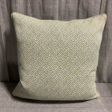  Ethan Allen Pillow