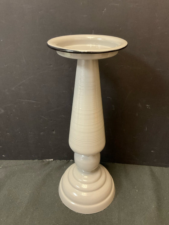 Candleholder