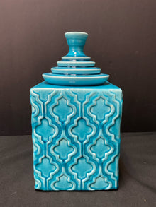  Canister