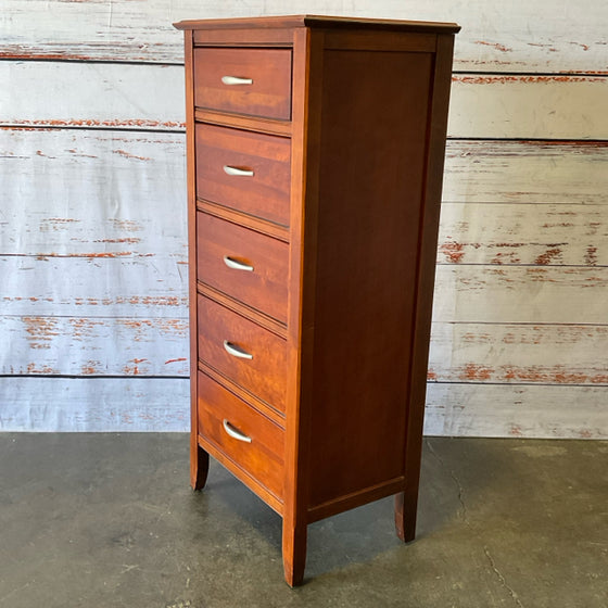 Bassett Chest of Drawers