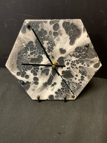  Tabletop Clock