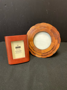  Photo frame