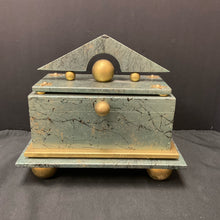  Box