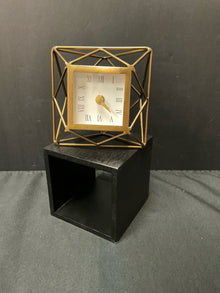  Tabletop Clock