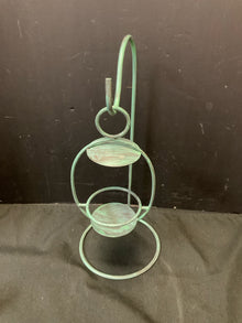  Candleholder