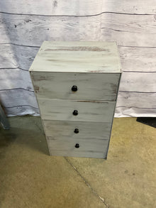  Cabinet/Chest