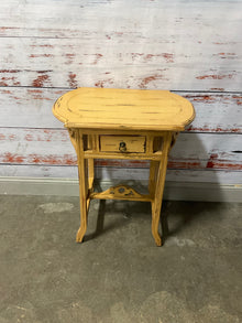  Accent Table